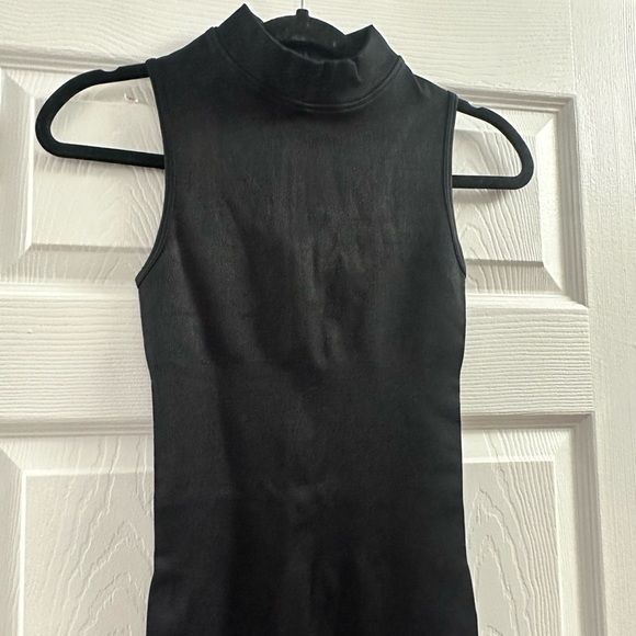 🆕 TOB Women Ribbed Sleeveless Yoga Jumpsuit Size Small - Picture 7 of 9